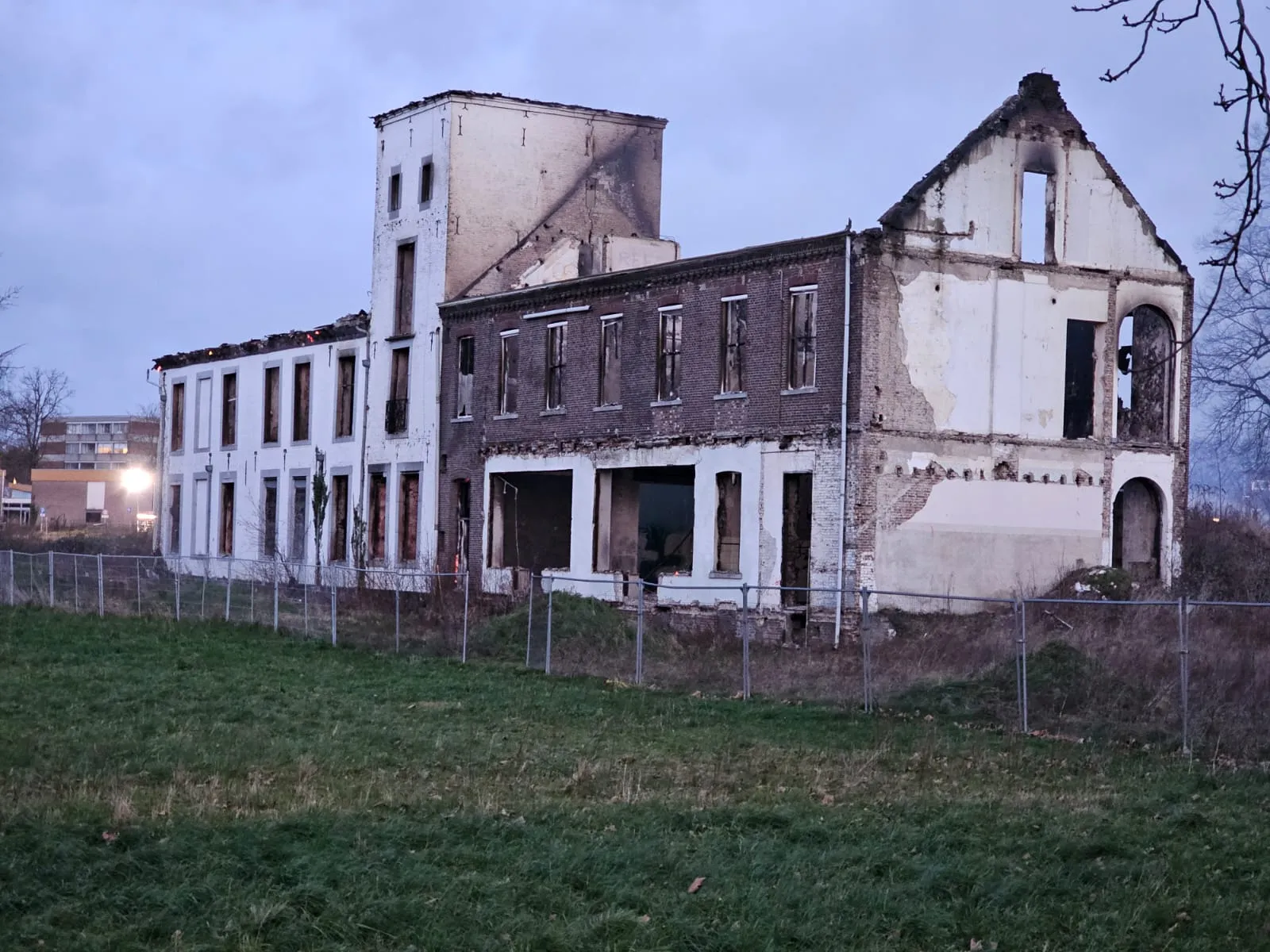 Informatieavond Chateau Heel wordt uitgesteld