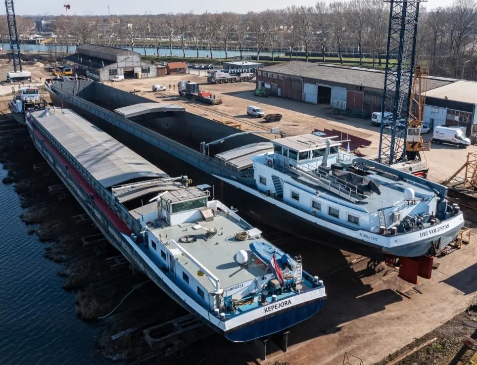 scheepswerf maasbracht