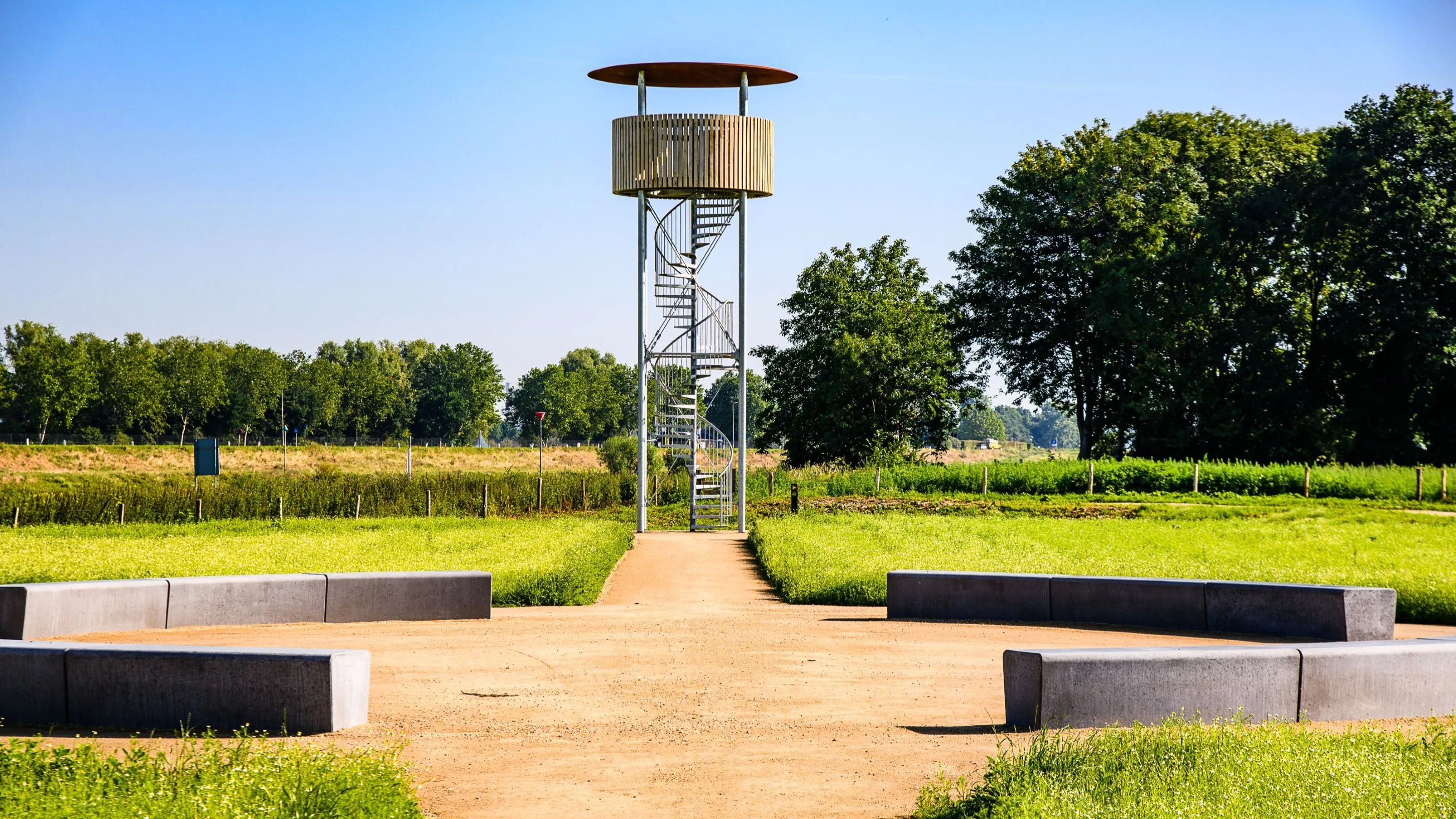 VVV themawandeling Stevensweert: Beleef de historie van kasteel Walburg