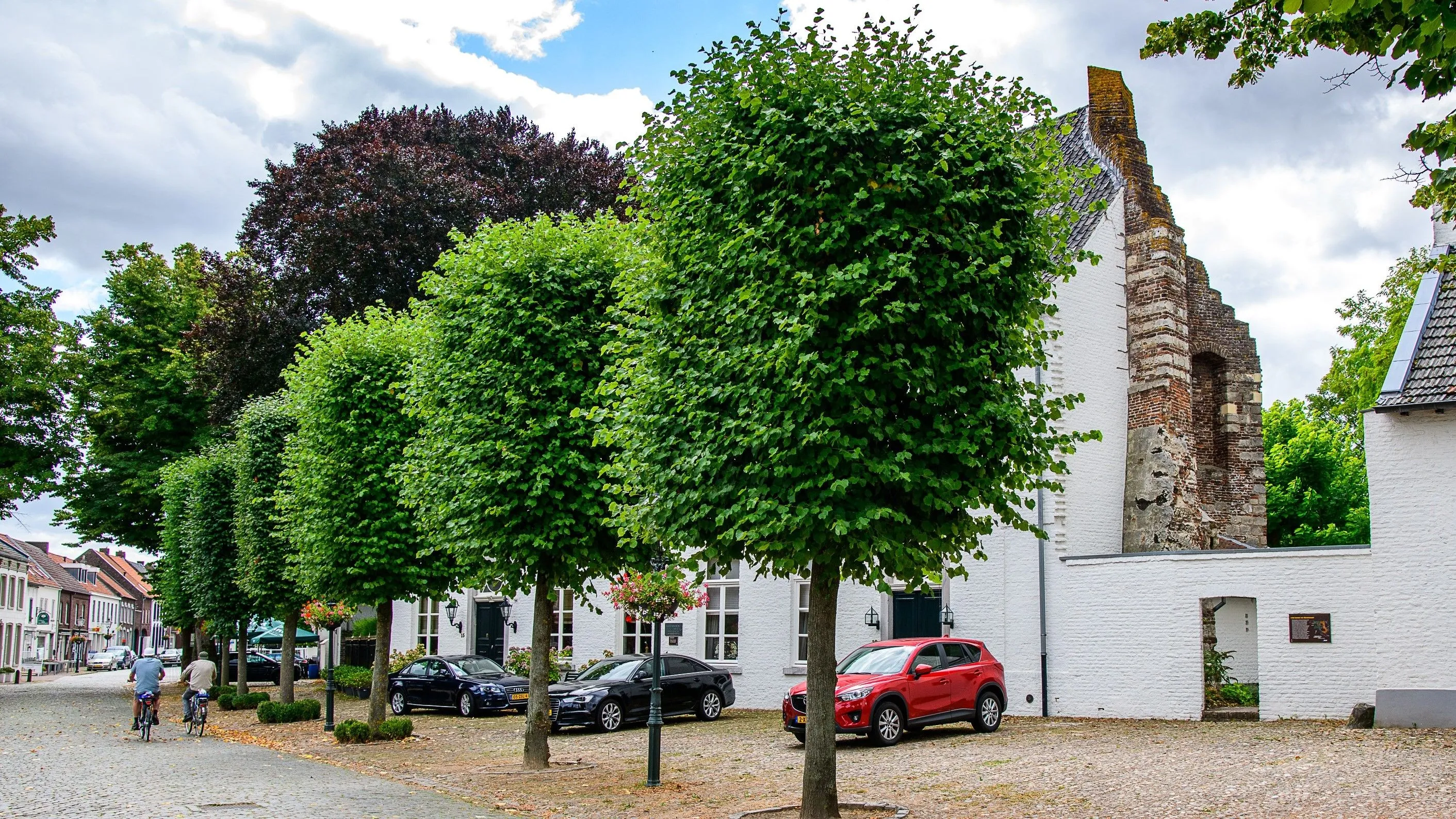 VVV wandeling: Bijzondere bouwstijlen in Stevensweert