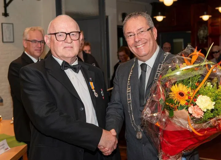 Jo Hawinkels ontvangt Koninklijke onderscheiding