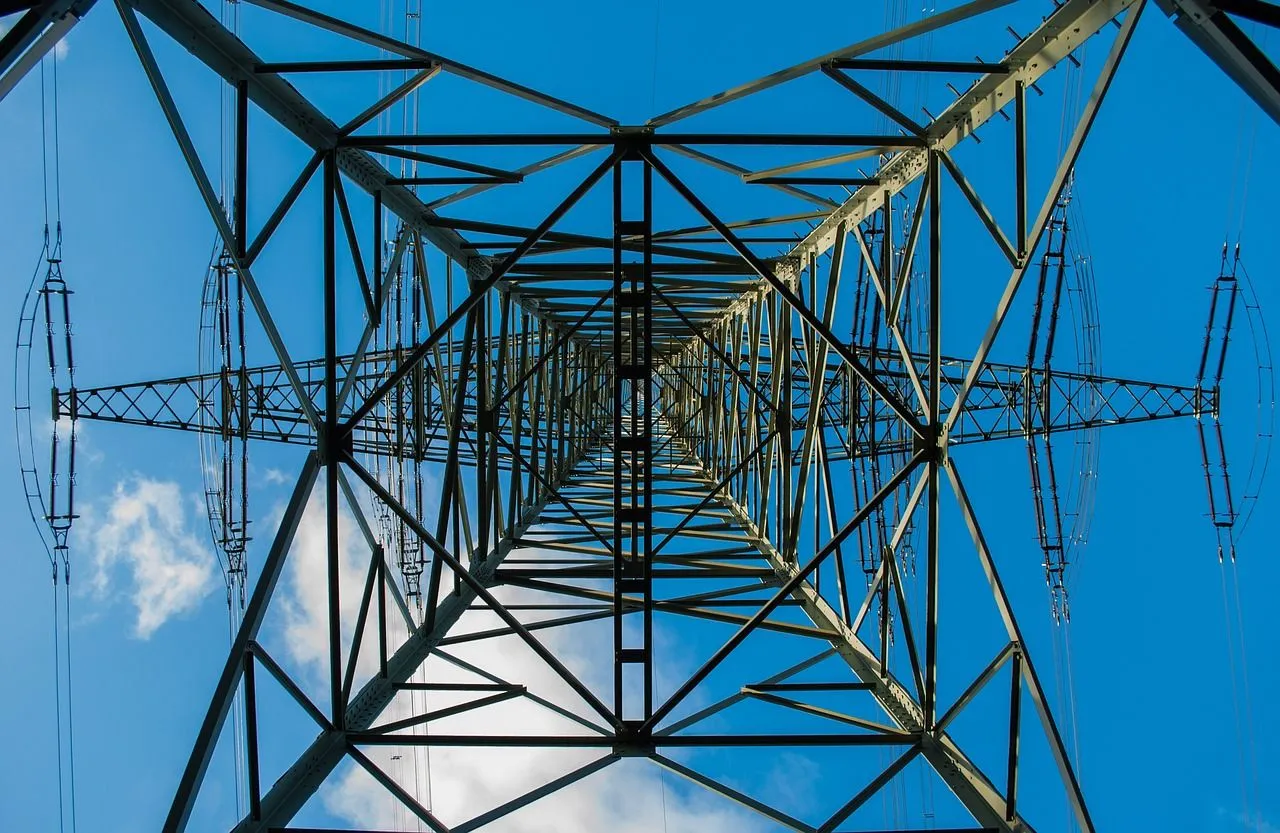 hoogspanningsmast strommast 595367 1280