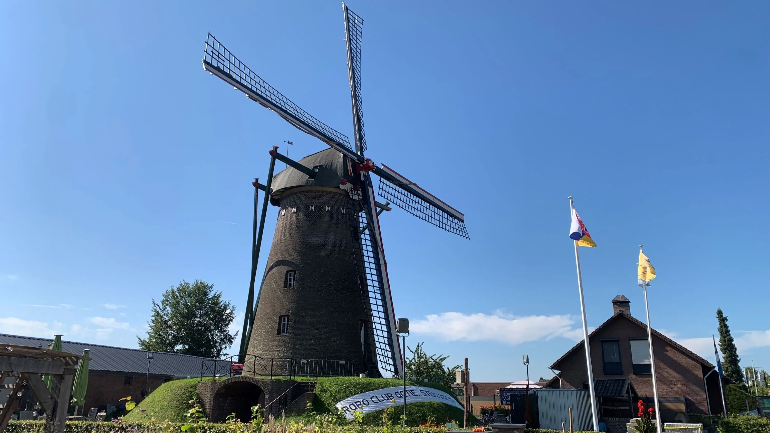 leonardusmolen in maasbracht 1