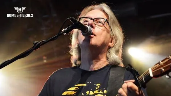 Zondagochtendconcert: Ton Engels bij Home of Heroes