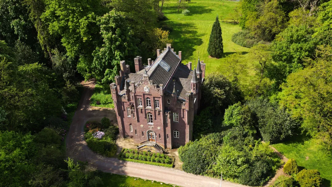 VVV Wandeling: vergeten ruzies en een verborgen kasteel