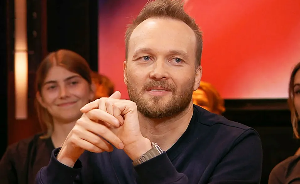 Opmerkelijk: nieuw programma Arjen Lubach haakt nú al af in zeer belangrijke strijd