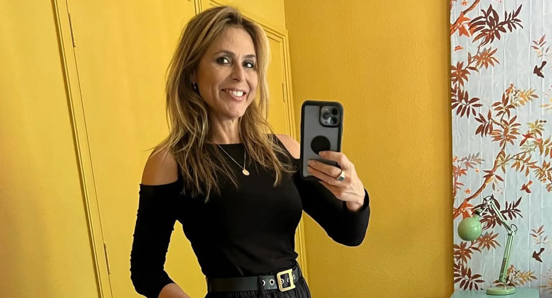 Heleen van Royen belt 112 tijdens hysterische knokpartij in restaurant vol BN'ers (video)