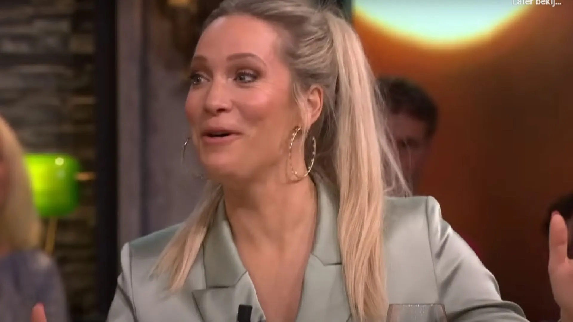 Mannenzaken Vrouwen Sport Entertainment Meer Mannenzaken Vrouwen Sport Entertainment Meer