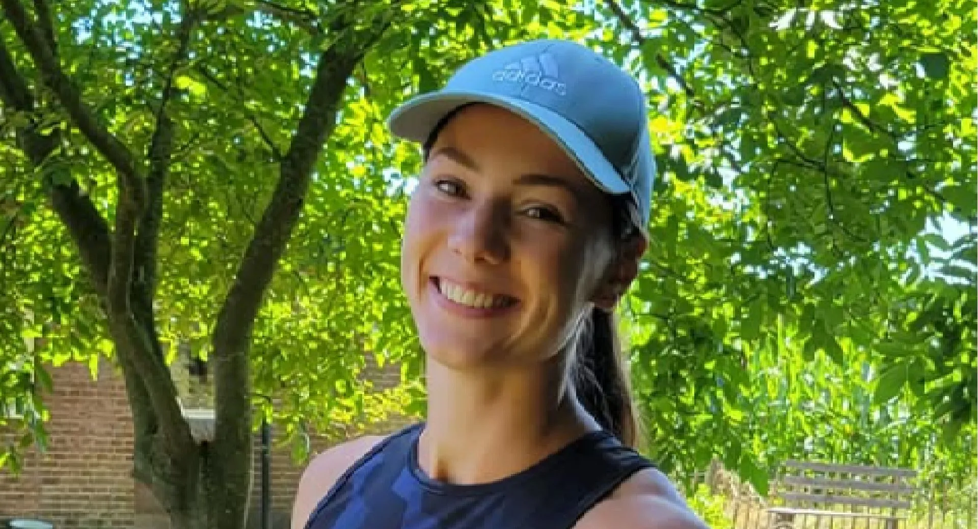 emma oosterwegel is rood en zweet zich kapot met prachtige ploeggenoten