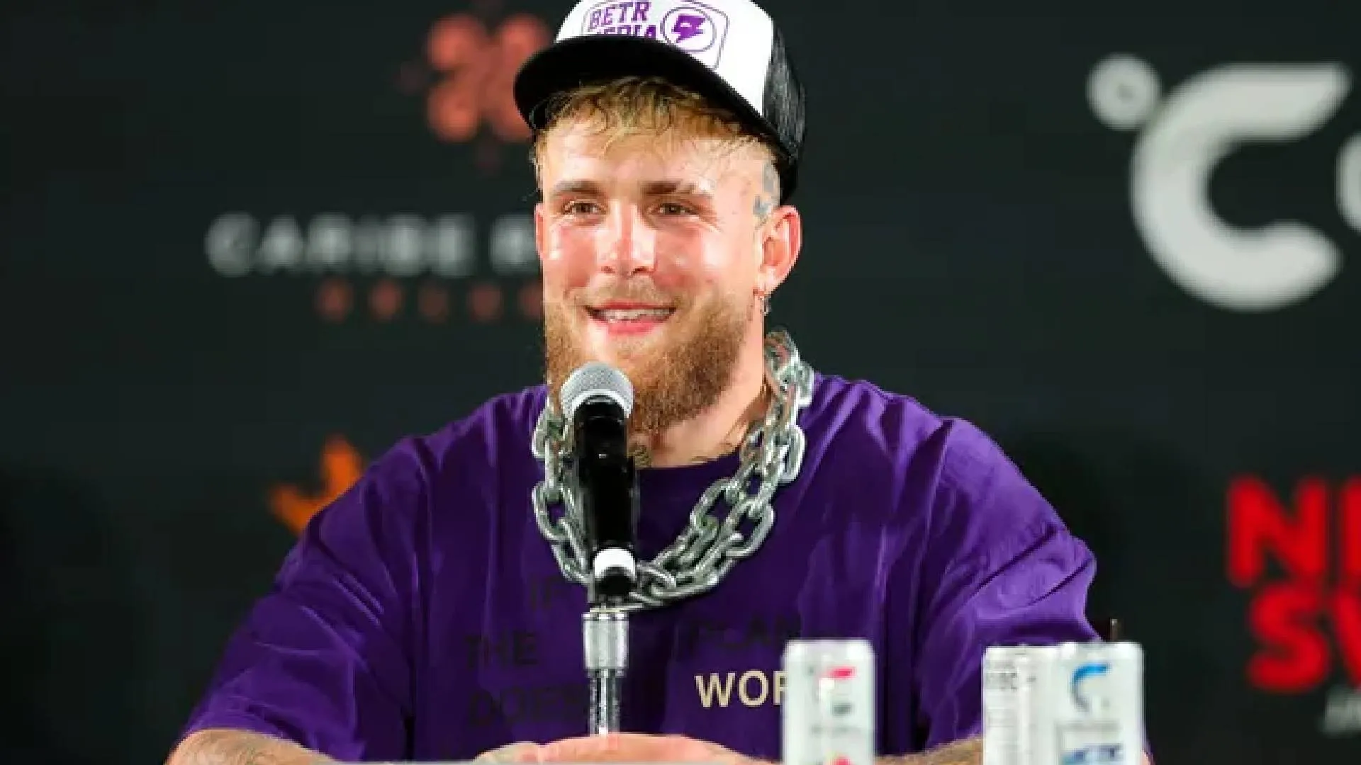 Jutta Leerdam gelooft haar ogen niet: Jake Paul koopt privéjet én auto tegelijk (video)