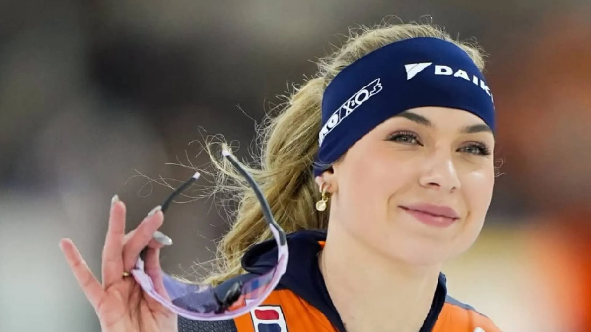 Joy Beune laat volgers flink inzoomen op deze foto van afgetrainde achterzijde