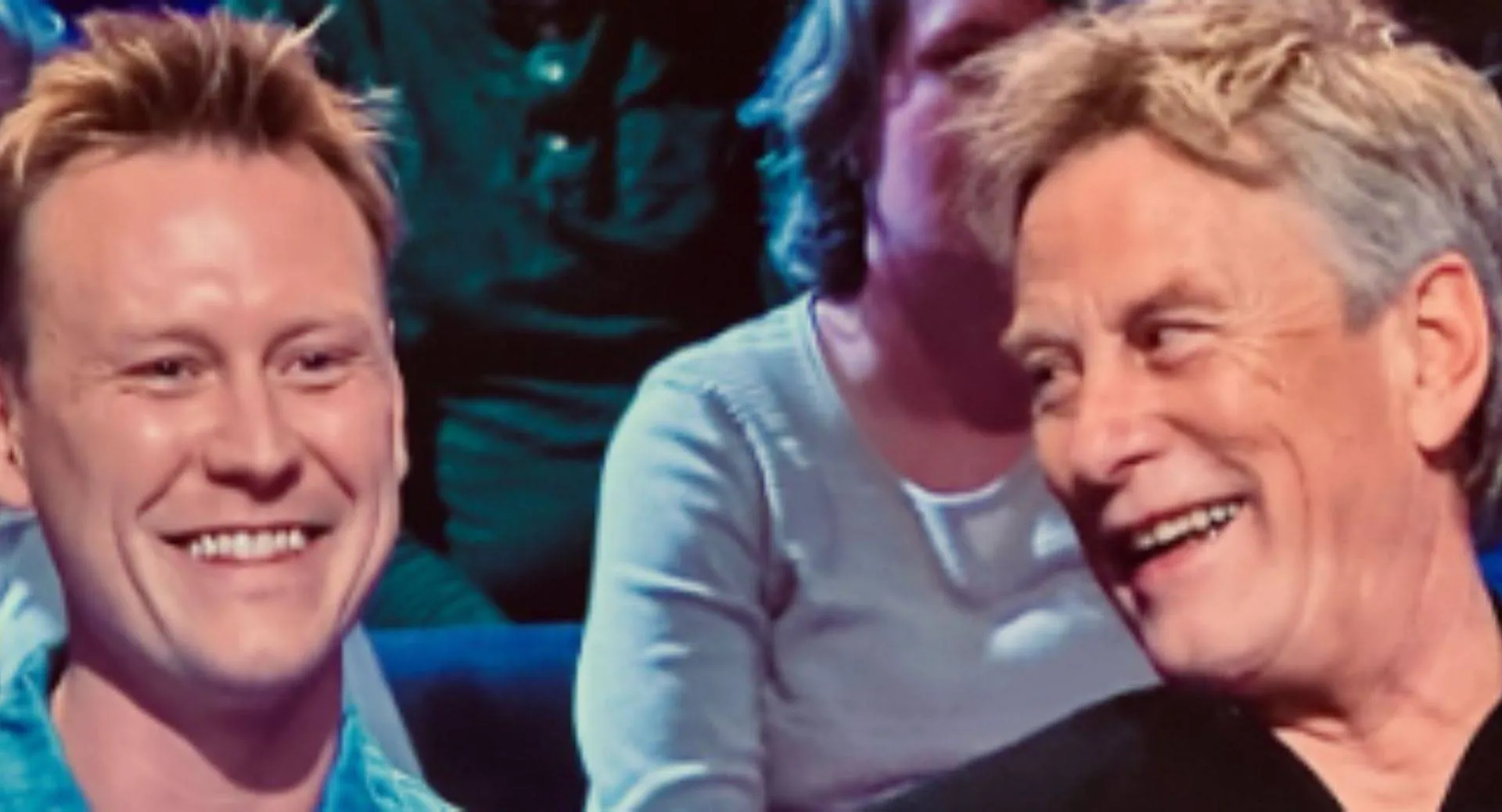 Kijker schrikt: Sam Hagens lijkt héél erg op bekende vader Pieter Jan Hagens bij talkshow Eva Jinek