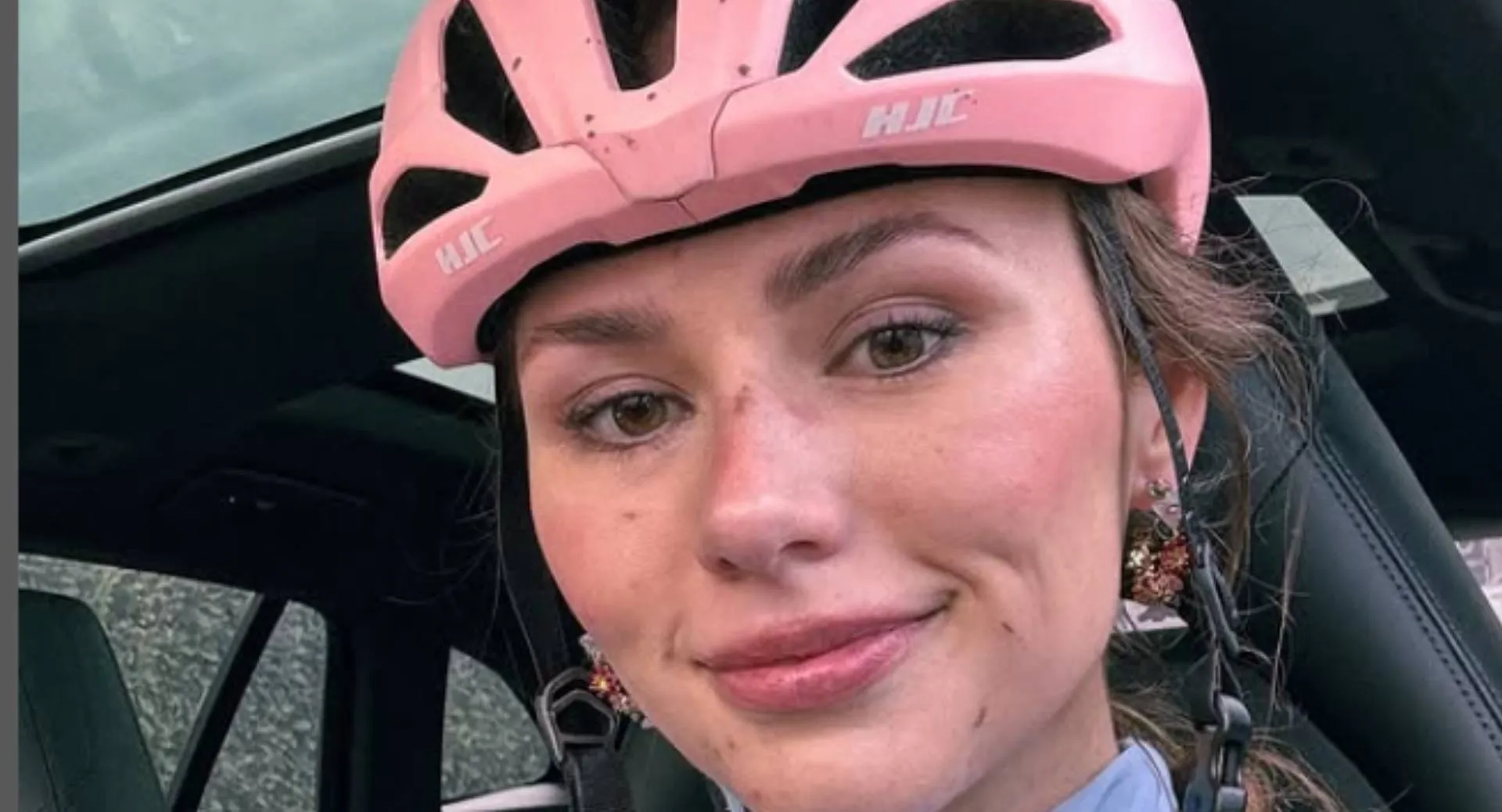 Puck Moonen laat zien waar zij nachtelijke avontuurtjes met haar vriend beleeft: "This is where the magic happens"