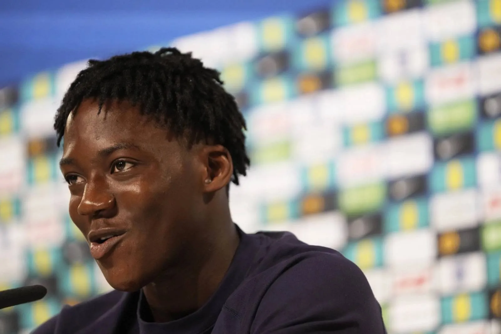 Man Utd midfielder's U-turn on exit after 'seeking move abroad'