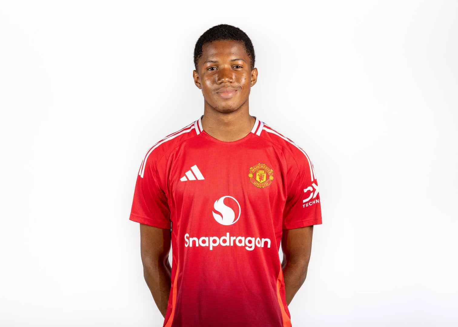 Amorim 'fast-tracks' starlet into Man Utd first team 'due to lack of belief in strikers'