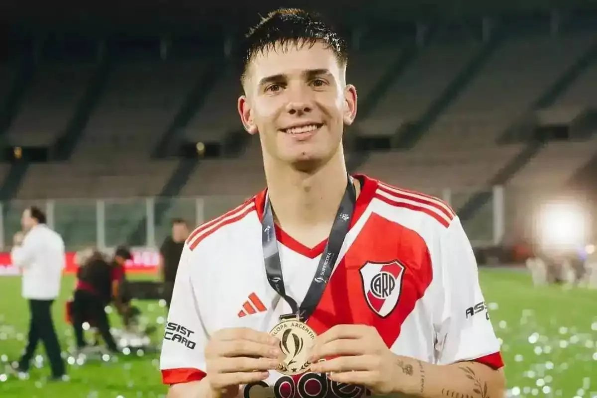 Man Utd enter in race to sign hottest Argentine youngster and 'ready to play long game'