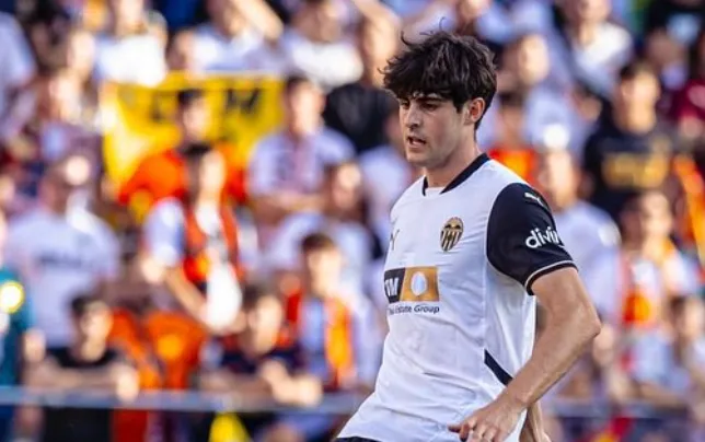 Man Utd target Spanish box-to-box midfielder with 'verbal agreement in place'