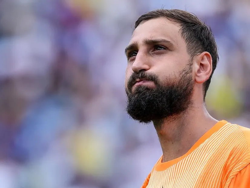 Man Utd transfer latest: Donnarumma's 'telling' move as Reds keen to bring in keeper