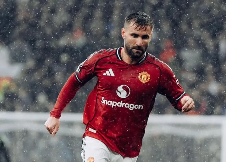 Shaw admits Keane blast over his Man Utd display 'was right' even though it 'hurts'