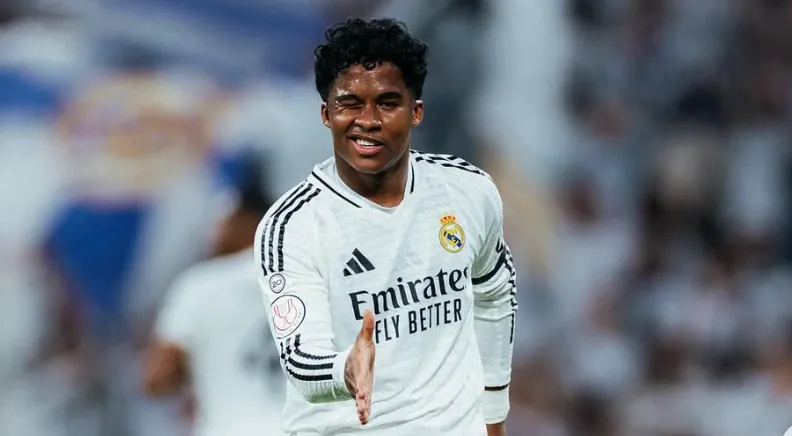 Man Utd ready to make move for Real Madrid forward dubbed 'new Ronaldo'