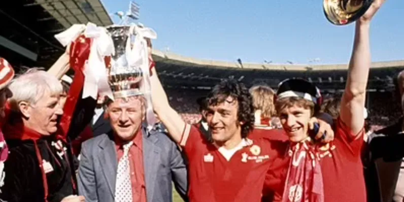 Liverpool tried to 'smuggle' Lou Macari but legend was dead set on Man Utd move