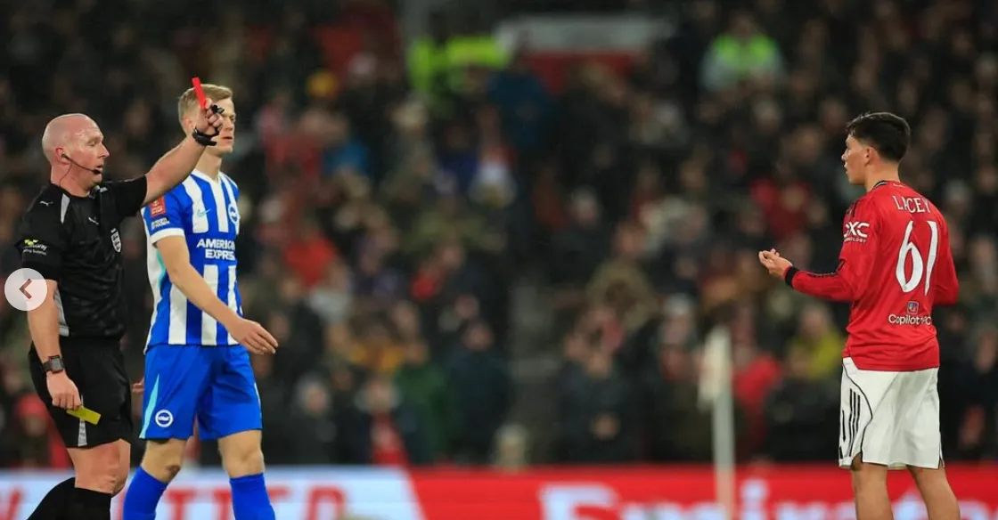 Fletcher backs Shea Lacey as he blasts referee over two key decisions in Man Utd loss