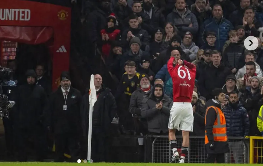 Shea Lacey gives message over 'letting everyone down' with sending off