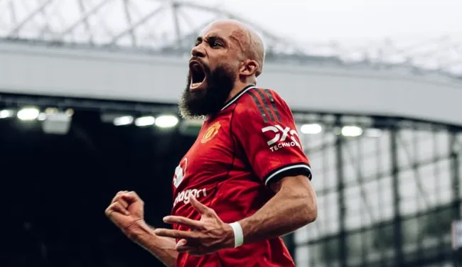 Mbeumo and Dorgu fire home as Man Utd blow away winter blues with crunching derby win