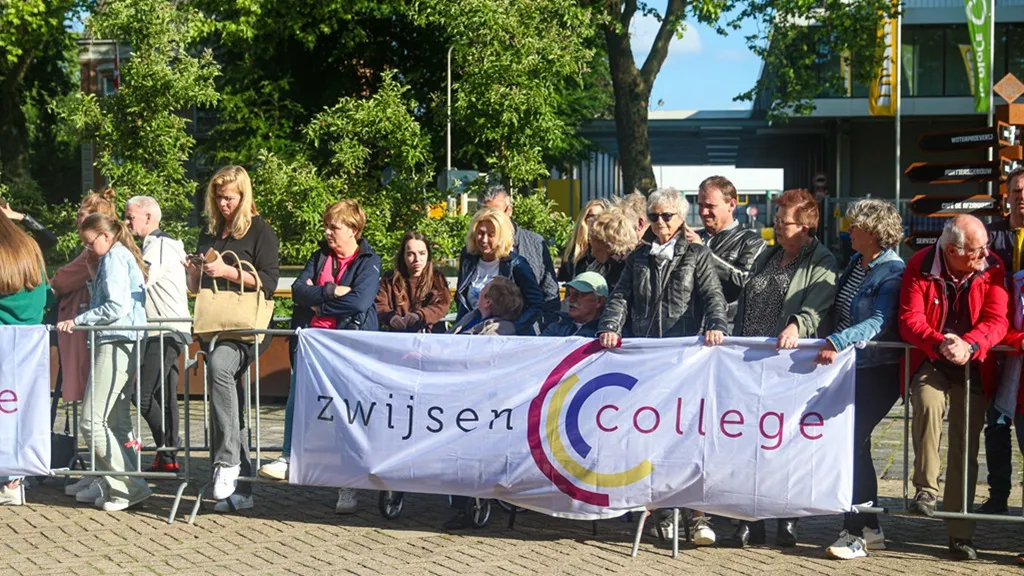 2024 05 28 gala aankomst zwijsen college 2