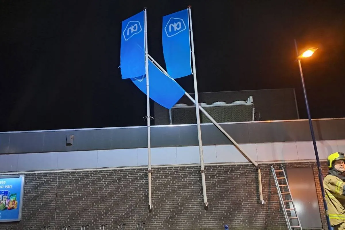31-12-2025 Stormschade AH Veghel 01