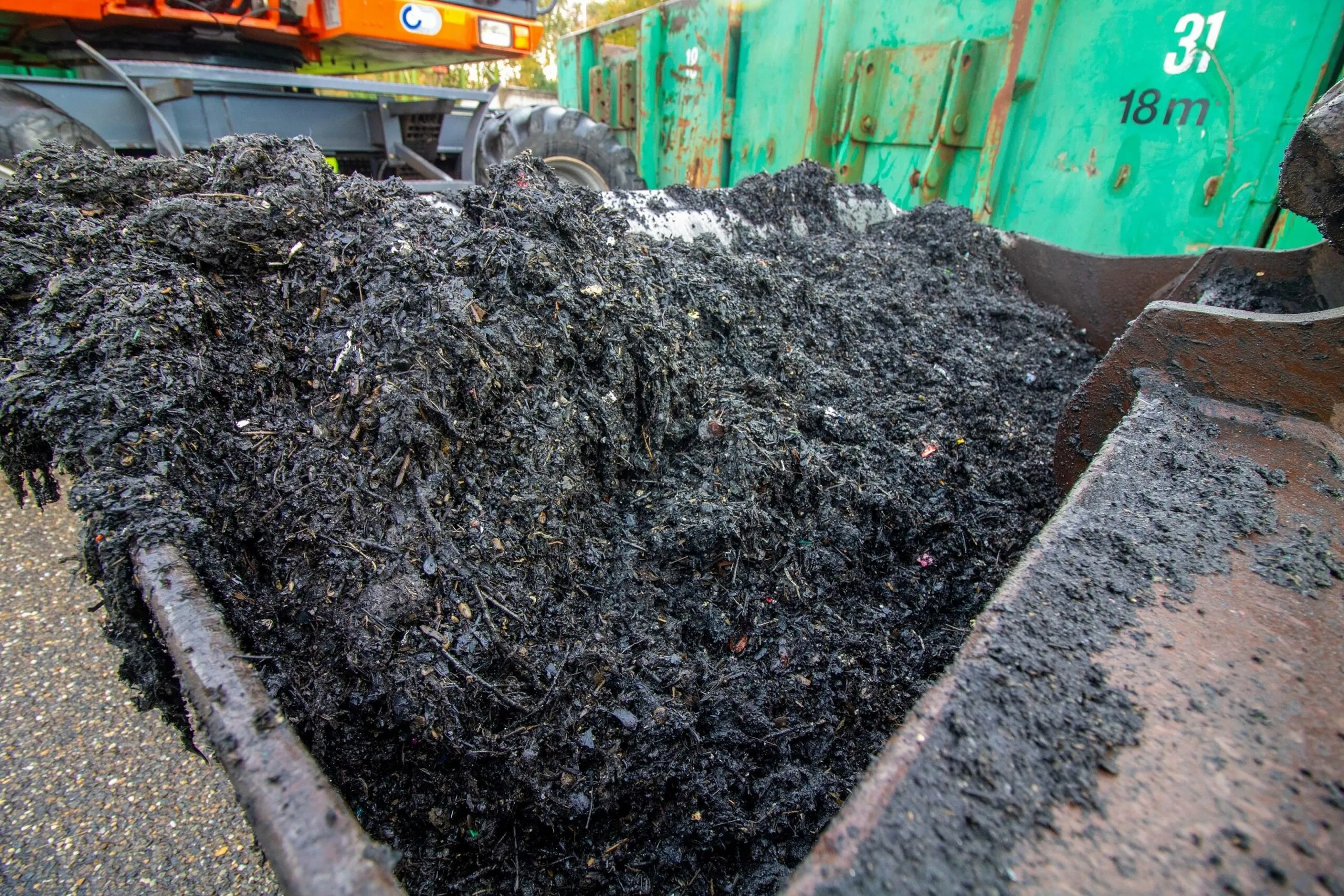 wdod schoonmaak beluchtingstanks1 zand en vezels scaled