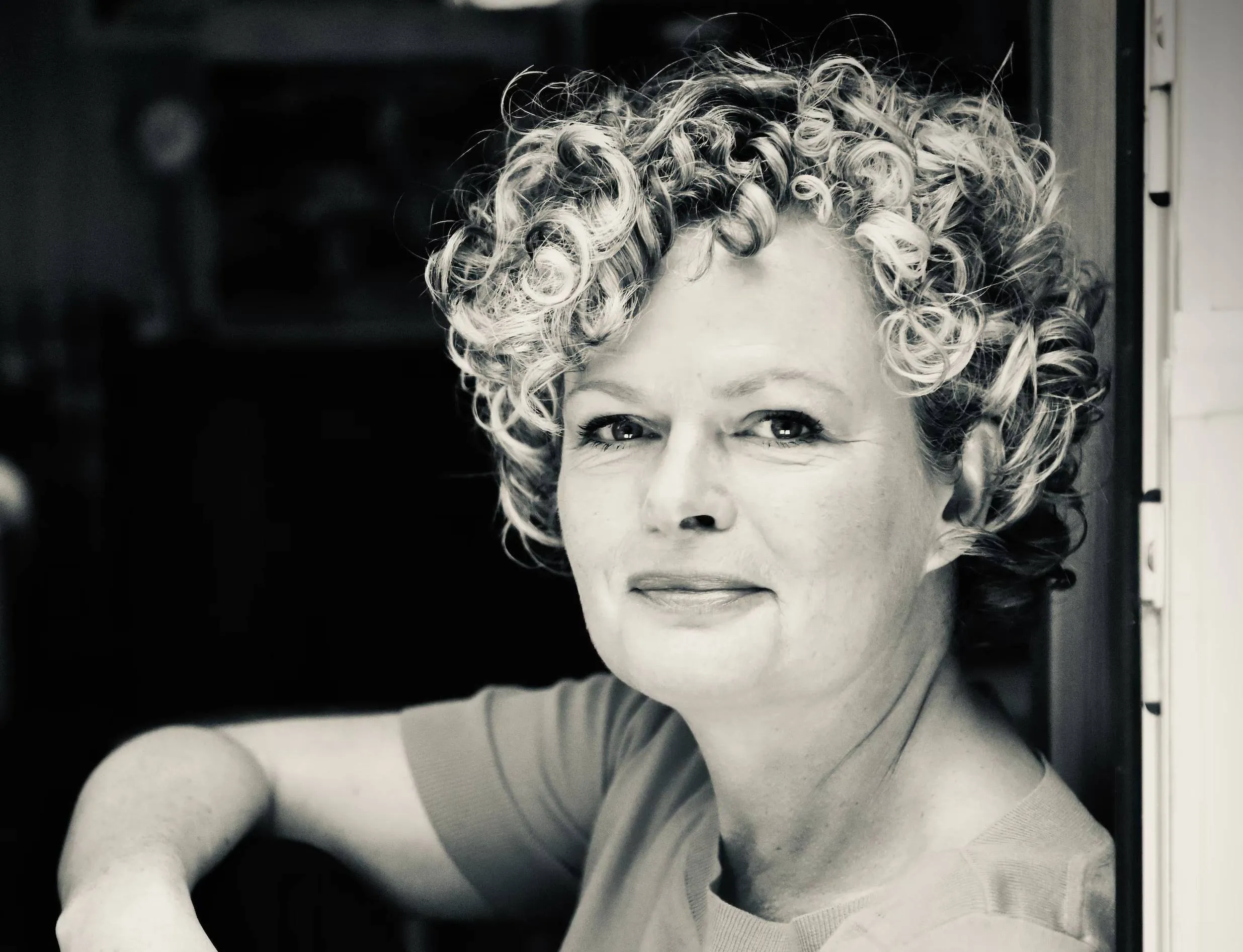 Een avond met auteur Anne-Gine Goemans bij Riemer Barth