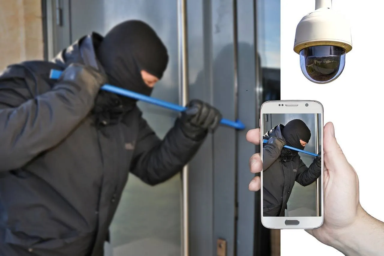 inbreker burglar 4194213 1280
