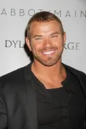 Kellan Lutz