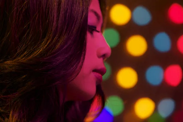 karaoke girl film still 1