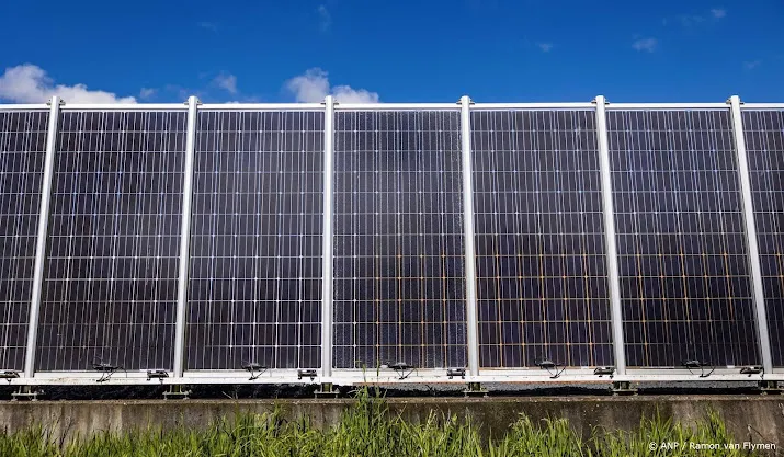 Advies: Nederland kan zorgvuldiger omgaan met oude zonnepanelen