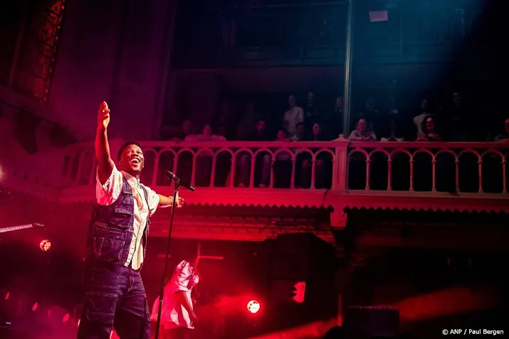 Songfestivalnummer Claude gaat over moeders