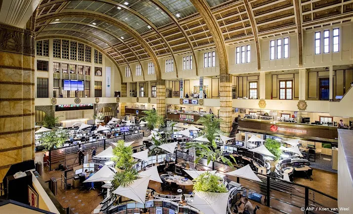 Shell omhoog op positief Damrak na jaarcijfers, KPN omlaag