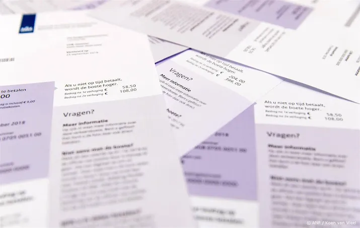 Veel verkeersboetes worden tientje duurder