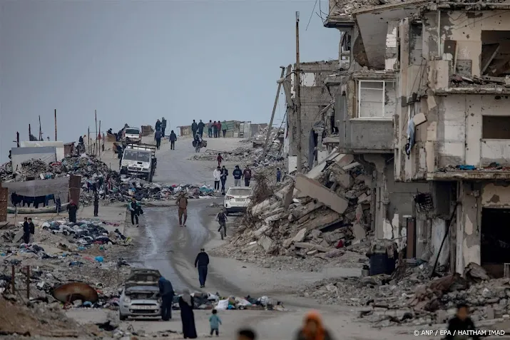 Lichamen van 19 Palestijnen uit massagraf in Gaza-stad gehaald