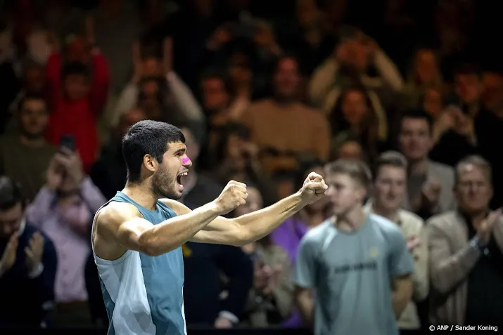 Alcaraz klopt De Minaur in finale tennistoernooi Rotterdam