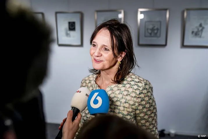 Van Vroonhoven blijft erbij: asielwetten aanpassen moet kunnen