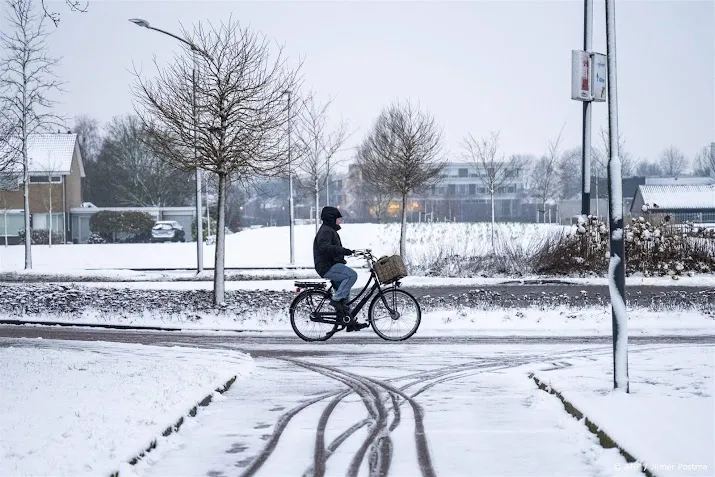Verkeershinder in Noorden door sneeuw, ook donderdag code geel