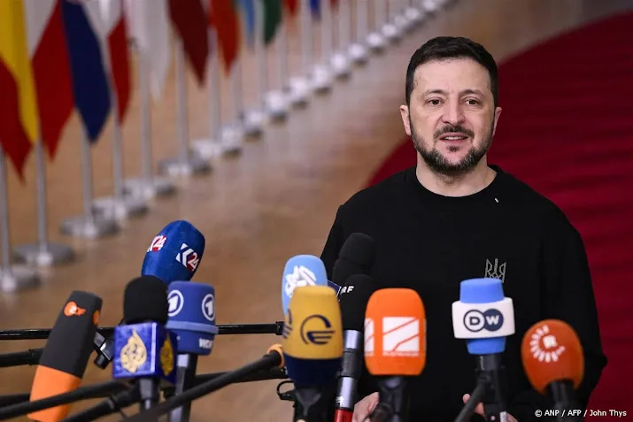 Zelensky en Trump bellen een uur