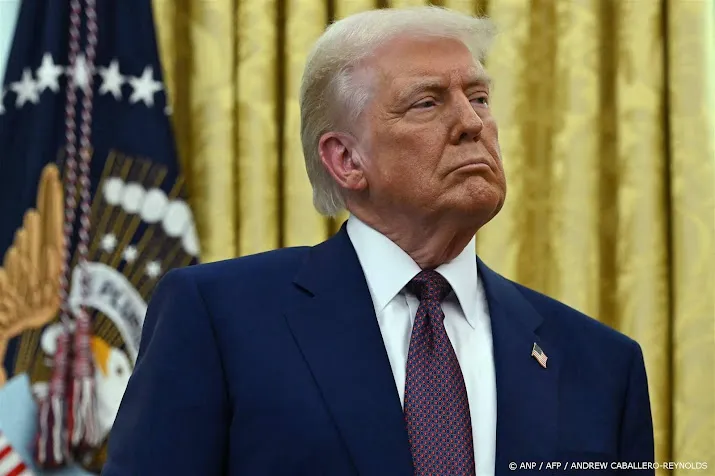 Trump wil Rusland terug in G7 en top met Rusland en China