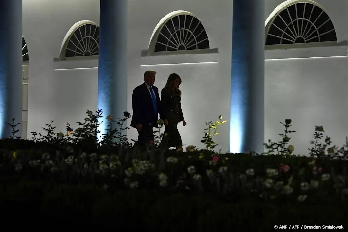 Trump wil de Rozentuin bij het Witte Huis betegelen