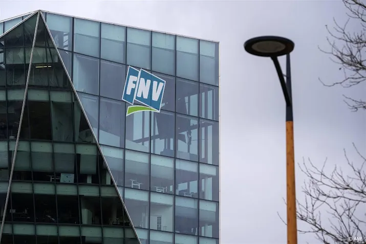 Medewerkers FNV leggen werk neer om onrust binnen vakbond