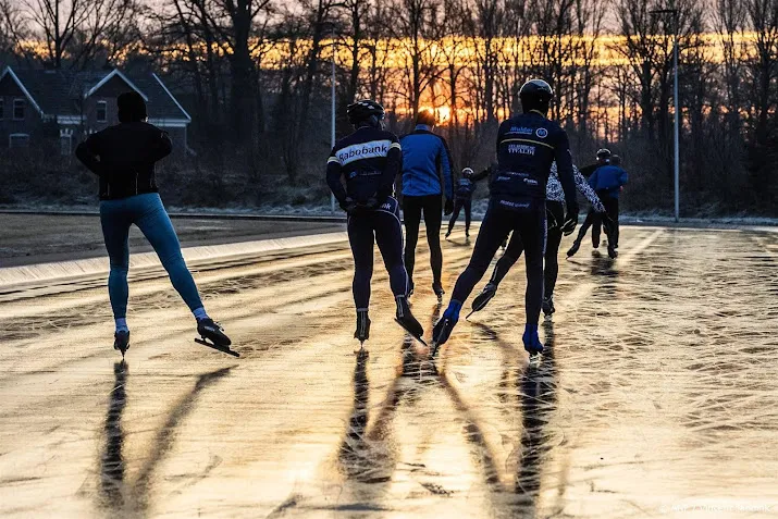 Meerdere ijsbanen open voor schaatspret na koude nacht