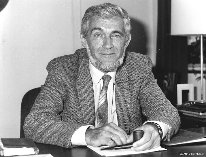 Oud-staatssecretaris Van der Doef (PvdA) overleden