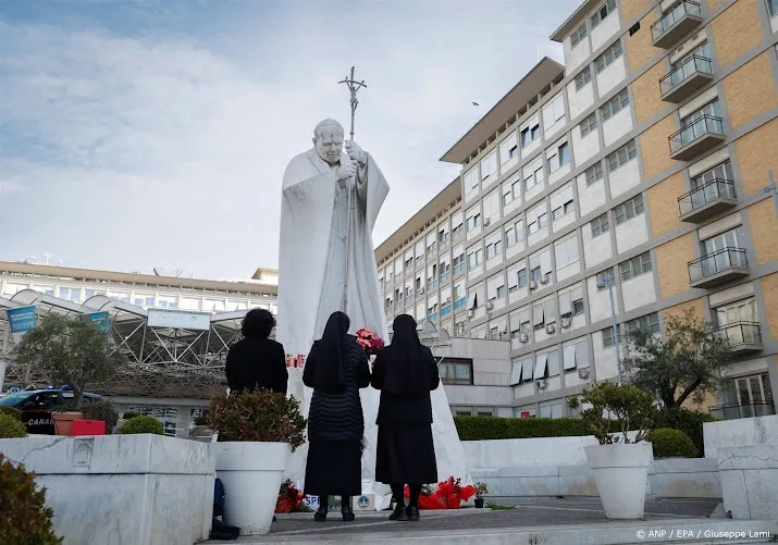 Paus zegt in boodschap vertrouwen te hebben in behandeling